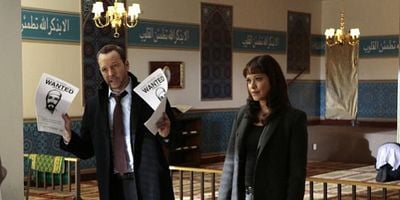 Cartel de Mistaken Identity