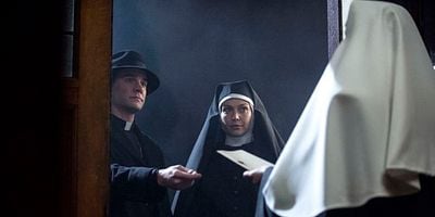 Cartel de Mother's Little Helper