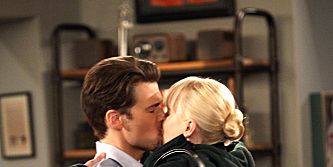 Cartel de Nietzsche and a Beer Run