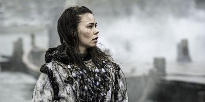 Cartel de Casa austera