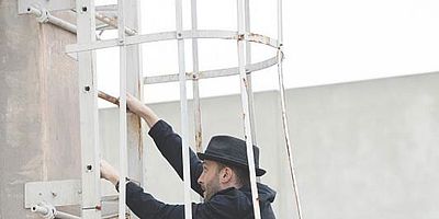 Cartel de Super Fun Guys