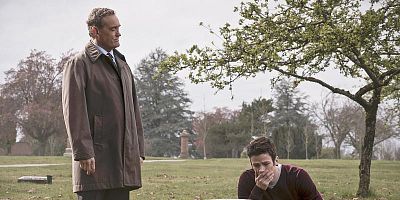 Cartel de El dinosaurio fugitivo