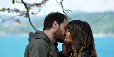 Cartel de Kördüğüm 19.Bölüm