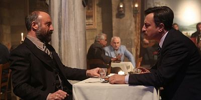 Cartel de Vatanım Sensin 7.Bölüm