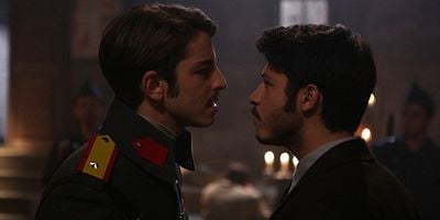 Cartel de Vatanım Sensin 8.Bölüm