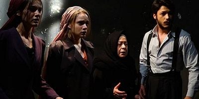 Cartel de Vatanım Sensin 30.Bölüm