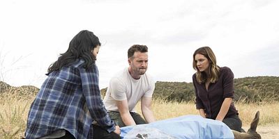 Cartel de Grow a Deer...A Female Dear