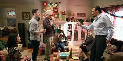 Cartel de Return to Skyfire