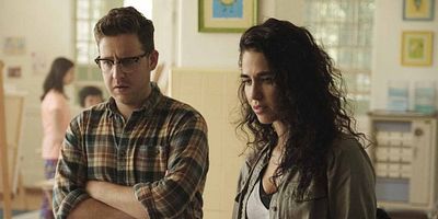 Cartel de Héroes e imbéciles