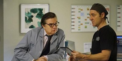 Cartel de Born This Way