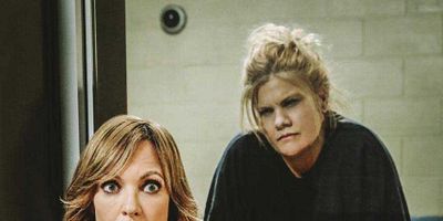 Cartel de Crazy Snakes and a Clog to the Head