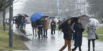 Cartel de Is This Henry Mills ?