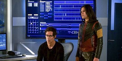 Cartel de Somos Flash