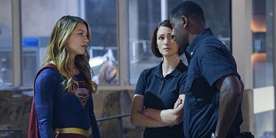 Cartel de Toma del poder hostil