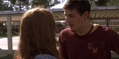 Cartel de Consúmete, consúmete velita