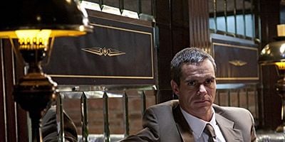 Cartel de Relicarios y vampiros