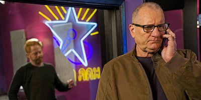 Cartel de Express Yourself