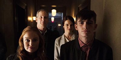 Cartel de El halcón y la paloma.