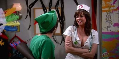 Cartel de El paradigma de la Tierra Media