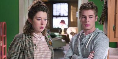 Cartel de ¿Qué más podría pasar?