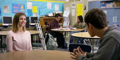 Cartel de Crecen las sospechas