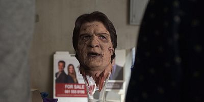 Cartel de La reina de Inglaterra