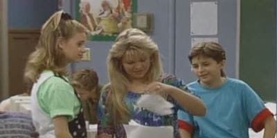 Cartel de Good News, Bad News