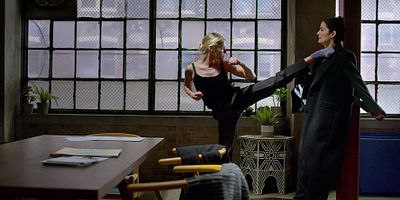 Cartel de AKA Gata Infernal