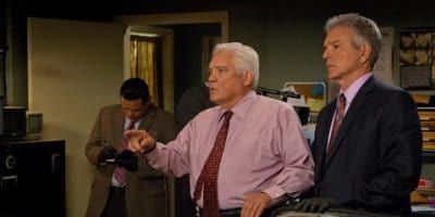 Cartel de No es oro todo lo que reluce