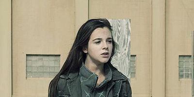 Cartel de Still Standing