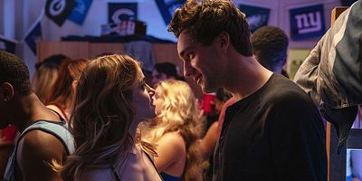 Cartel de Care Package