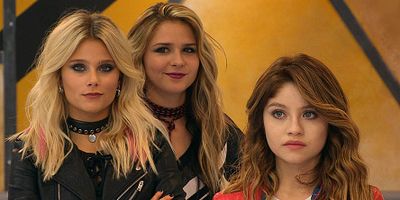 Cartel de Los Red Sharks, sobre ruedas