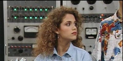 Cartel de Hold Me Tight