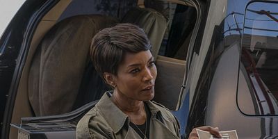 Cartel de Athena Begins