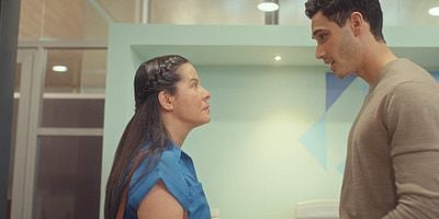 Cartel de Monstruosamente, Pablo