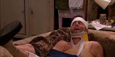 Cartel de Lastimamos a Lewbert