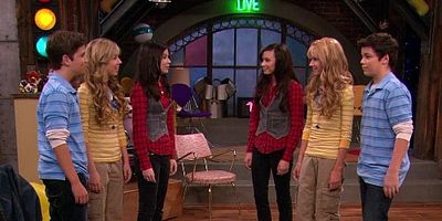 Cartel de Mmm… Me parezco