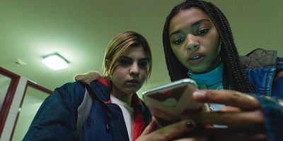 Cartel de Secretos a flor de piel