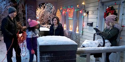 Cartel de Smoking Penguins and Santa on Santa Action