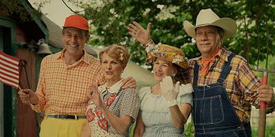 Cartel de De noche todas las aves son negras