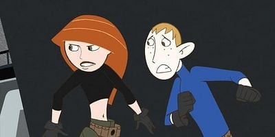 Cartel de O nadas o te hundes