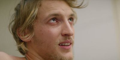 Cartel de Olvídate de tu antigua vida