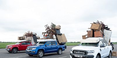 Cartel de Camionetas y decepciones.