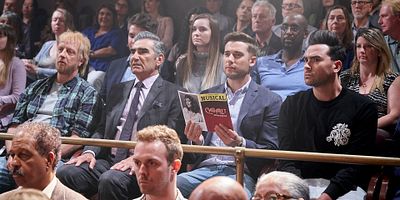 Cartel de Life Is a Cabaret