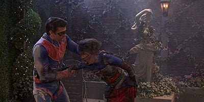 Cartel de Henry, el indestructible - Parte 1