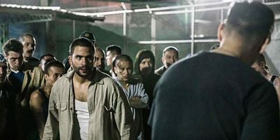 Cartel de Linda, la espía de Dante