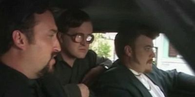 Cartel de ¿Quién invitó a estos idiotas a mi boda?