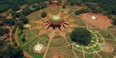 Cartel de La utopía de la India