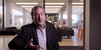 Cartel de De vuelta al tablero de diseño