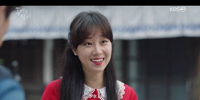 Cartel de El héroe aparece en el último momento